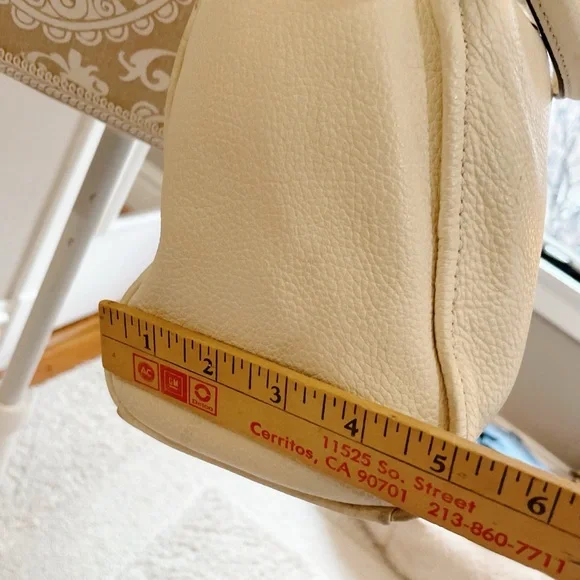 Kate Spade Cobble Hill Finley New York Pebbled Leather Crossbody – Off-White - Picture 11 of 11